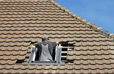 Pose de velux - Jonquières
